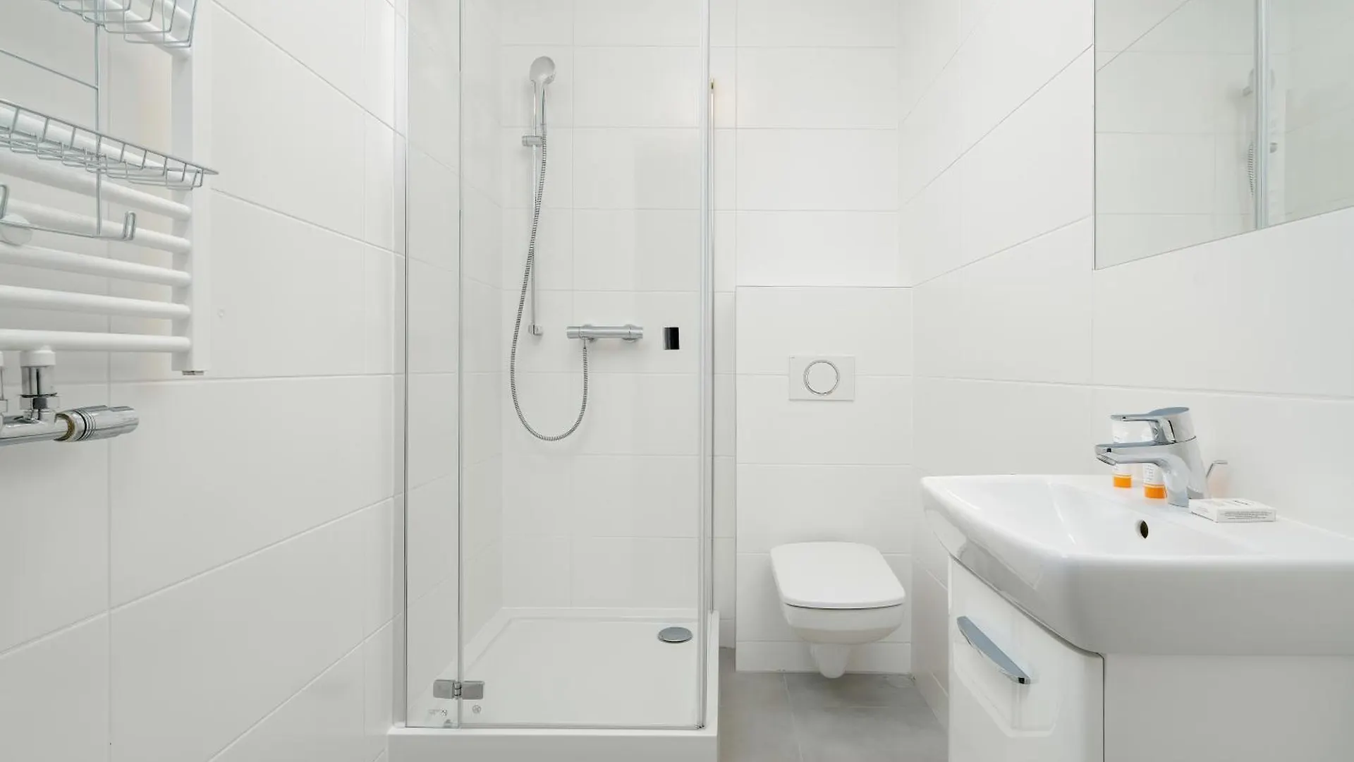 Rycerska Apartments With Parking By Noclegi Renters Poznań Polska