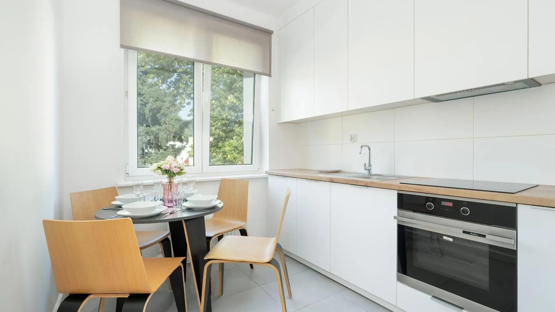 Rycerska Apartments With Parking By Noclegi Renters Poznań Polska