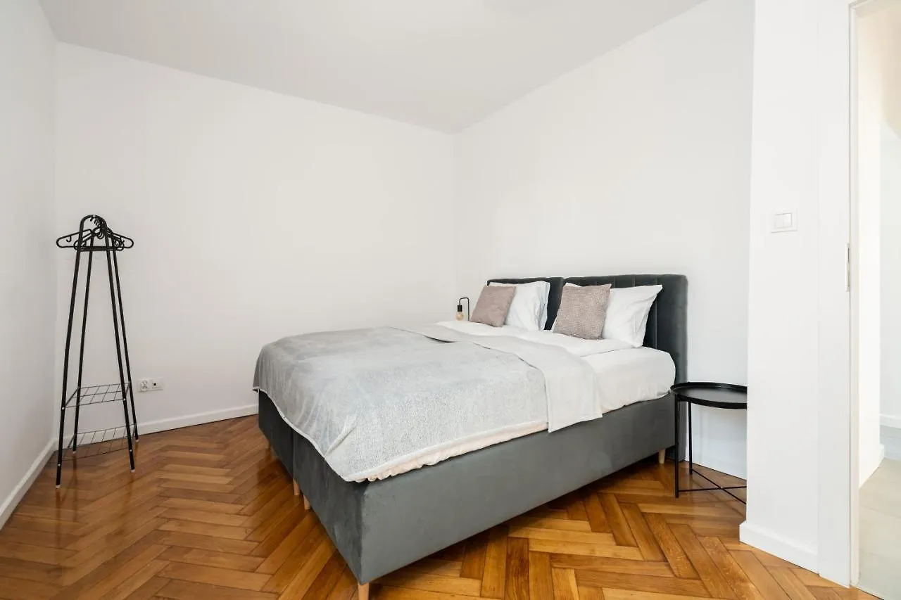 פוזנן Rycerska Apartments With Parking By Noclegi Renters