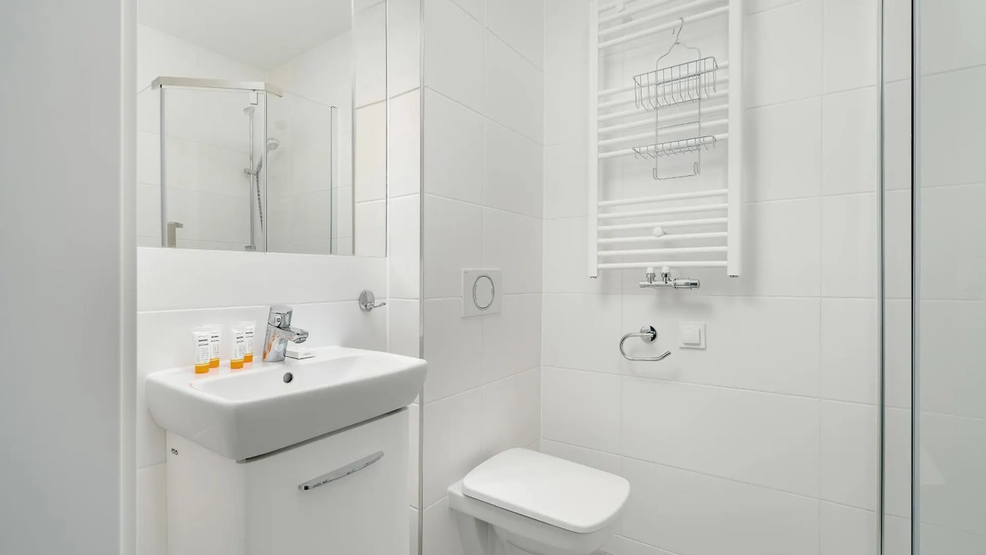 פוזנן Rycerska Apartments With Parking By Noclegi Renters